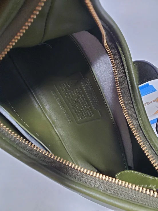 Coach Hamptons HoBo Bag in Brass/Olive Glovetanned Leather NWT - Picture 6 of 7